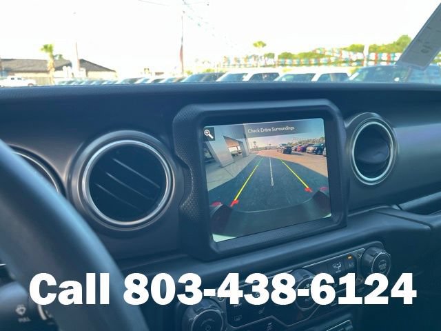 Used 2023 Jeep Gladiator Rubicon w/ LED Lighting Group AWD/4WD image 27