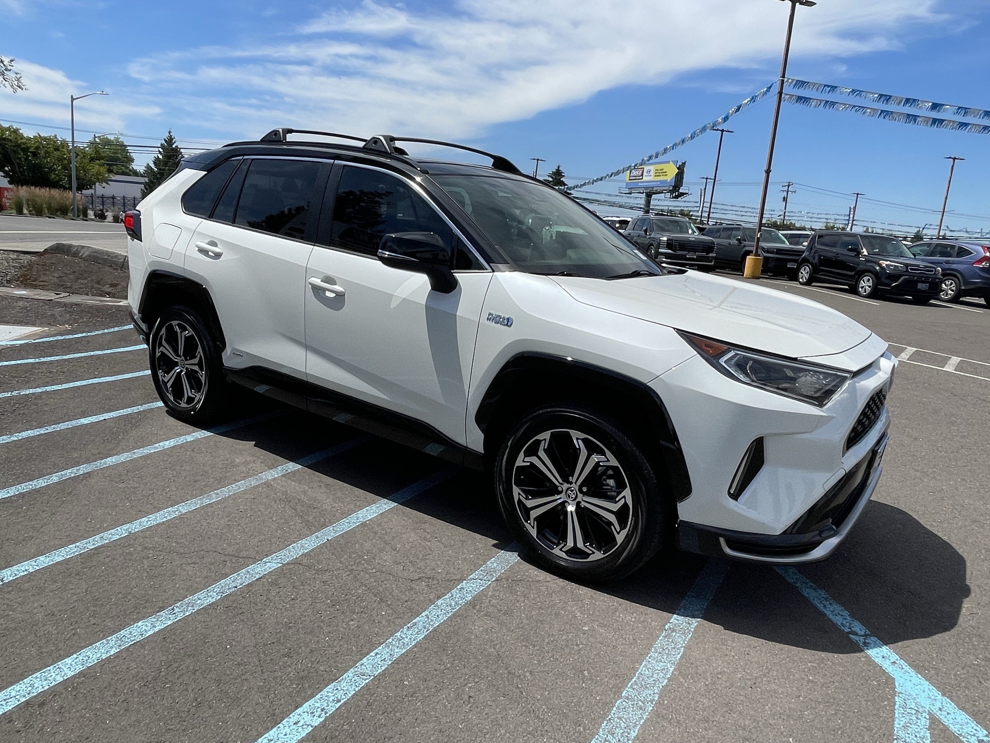 Used 2021 Toyota RAV4 XSE w/ Weather Package AWD/4WD image 7