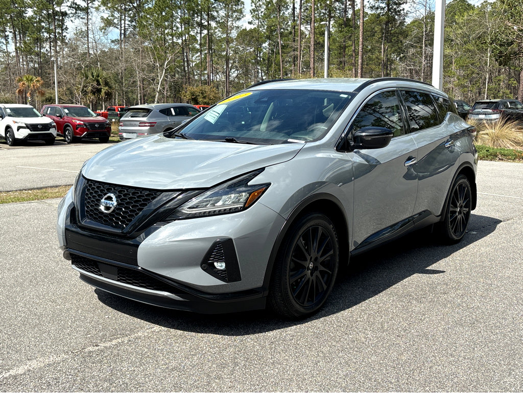 Used 2022 Nissan Murano SV w/ SV Midnight Edition Package image 3