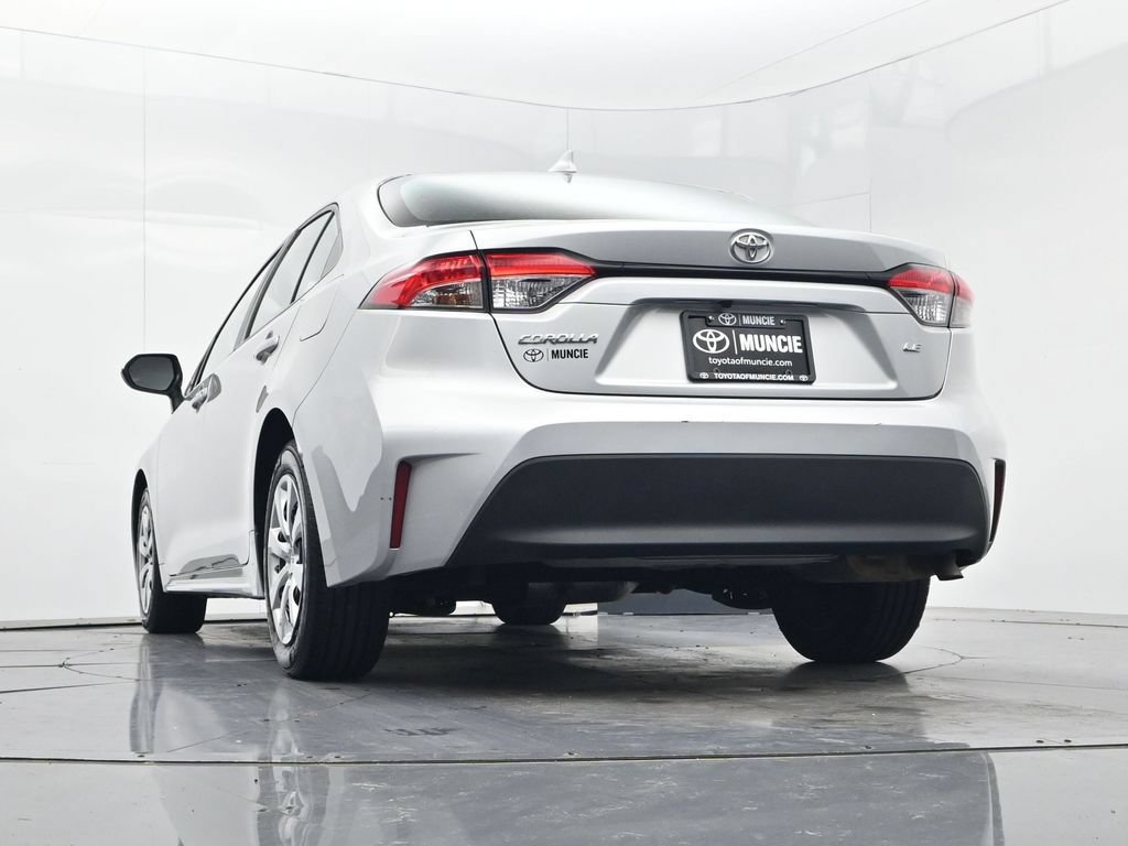 Used 2023 Toyota Corolla LE FWD image 46