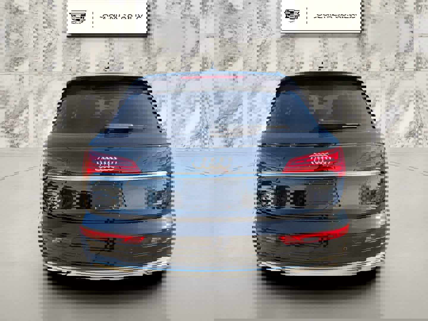 Used 2023 Audi Q5 2.0T Premium image 2