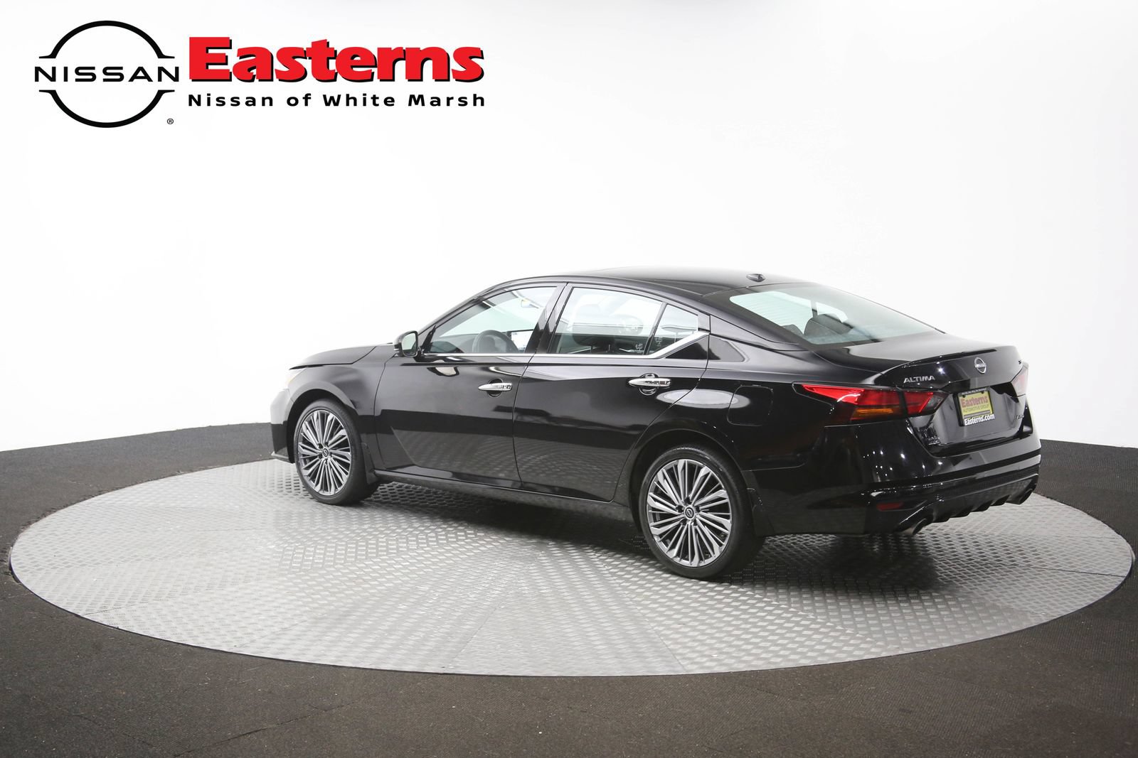 Used 2024 Nissan Altima 2.5 SL AWD/4WD image 59