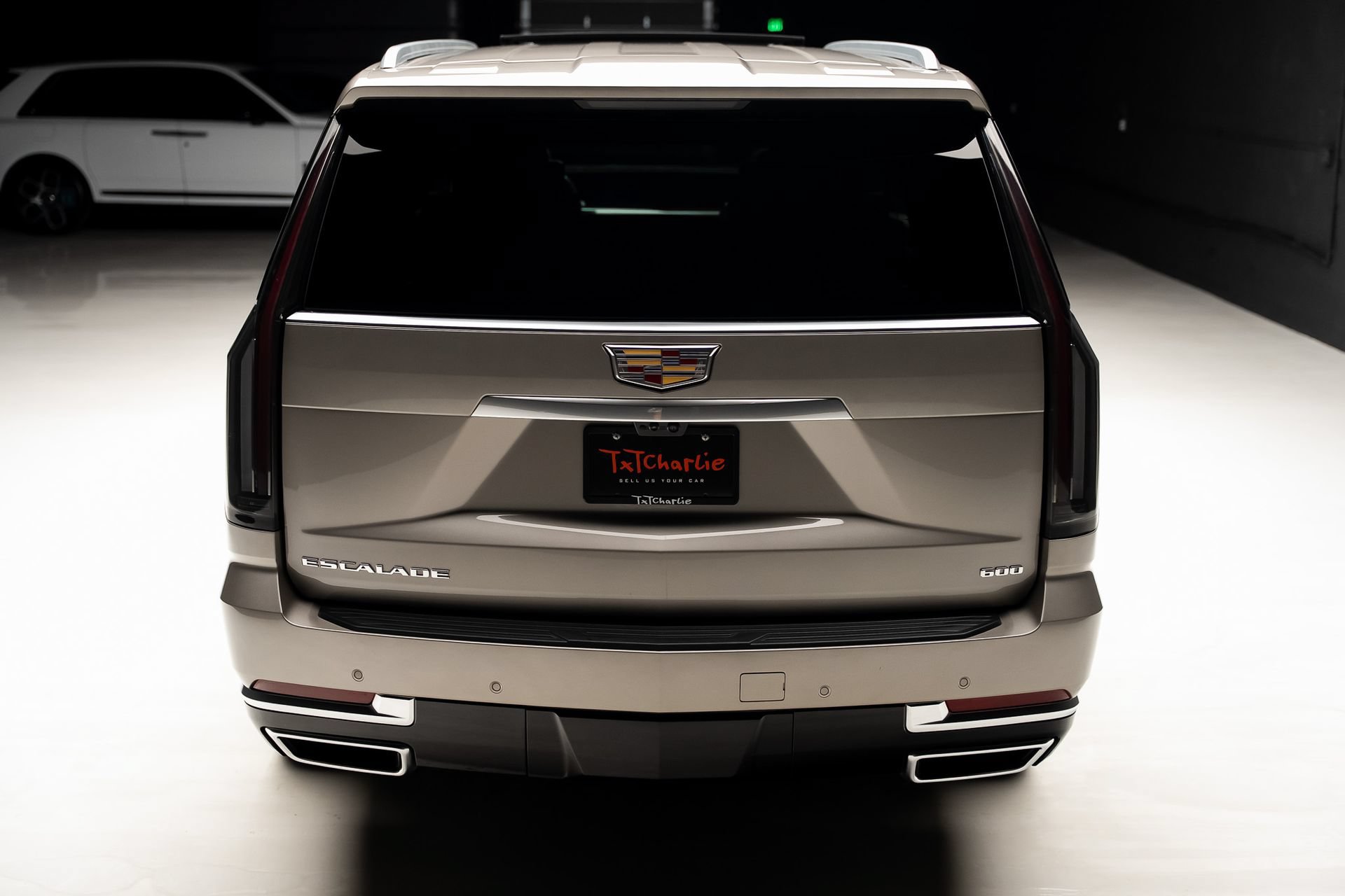 Used 2025 Cadillac Escalade ESV Premium Luxury Platinum AWD/4WD image 26