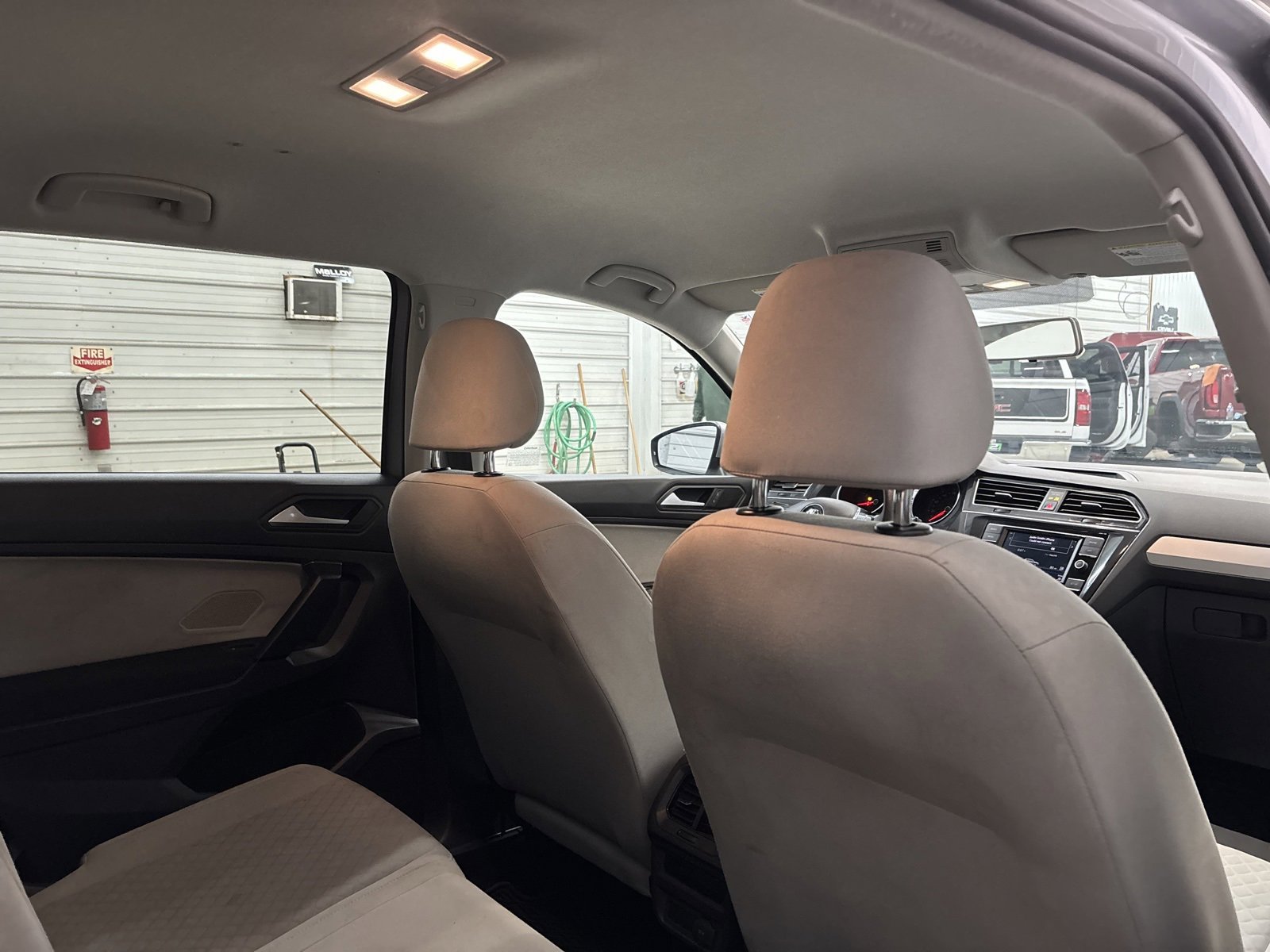 Used 2019 Volkswagen Tiguan S w/ 3rd Row Seat Package image 33