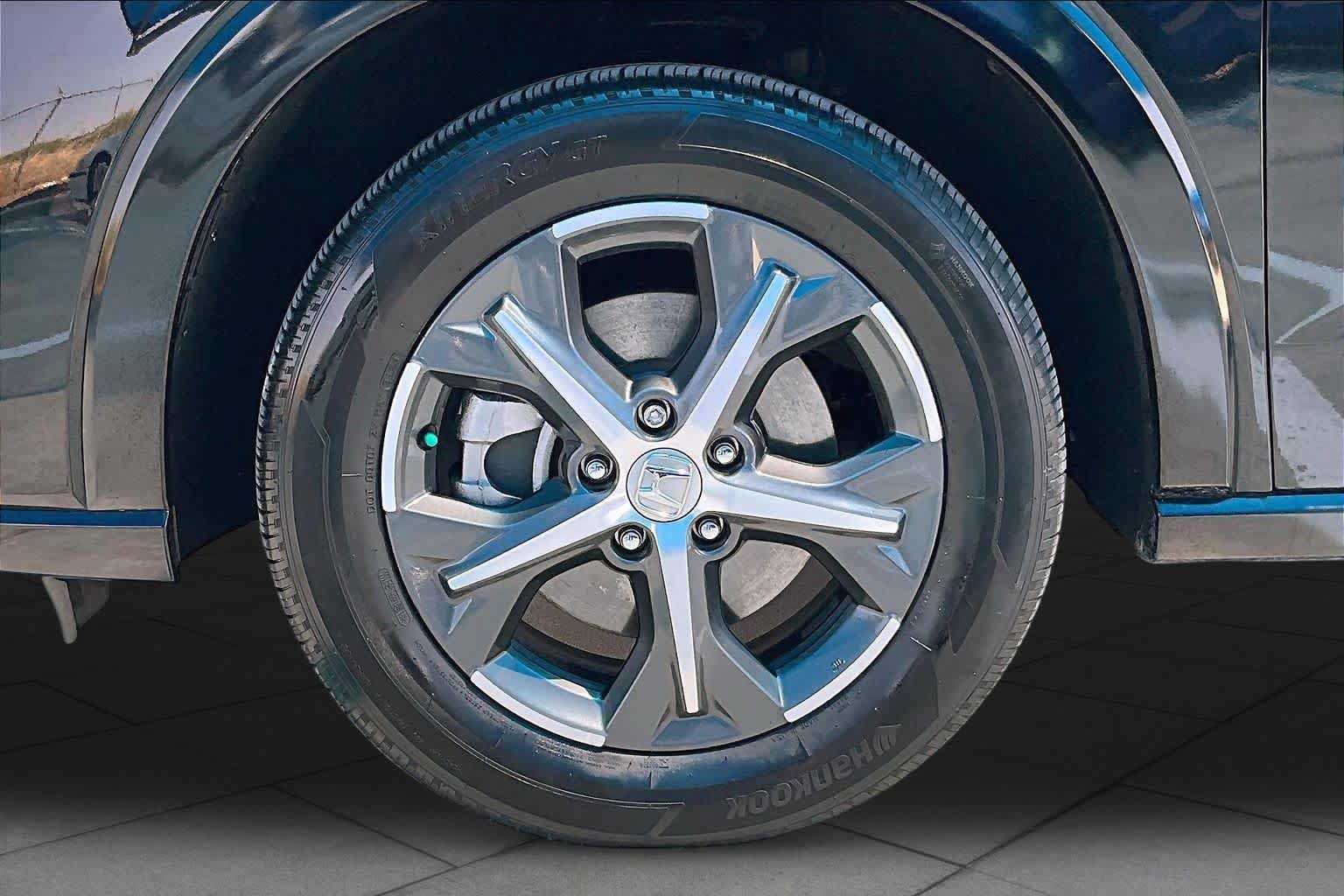 Used 2025 Honda HR-V EX-L image 10