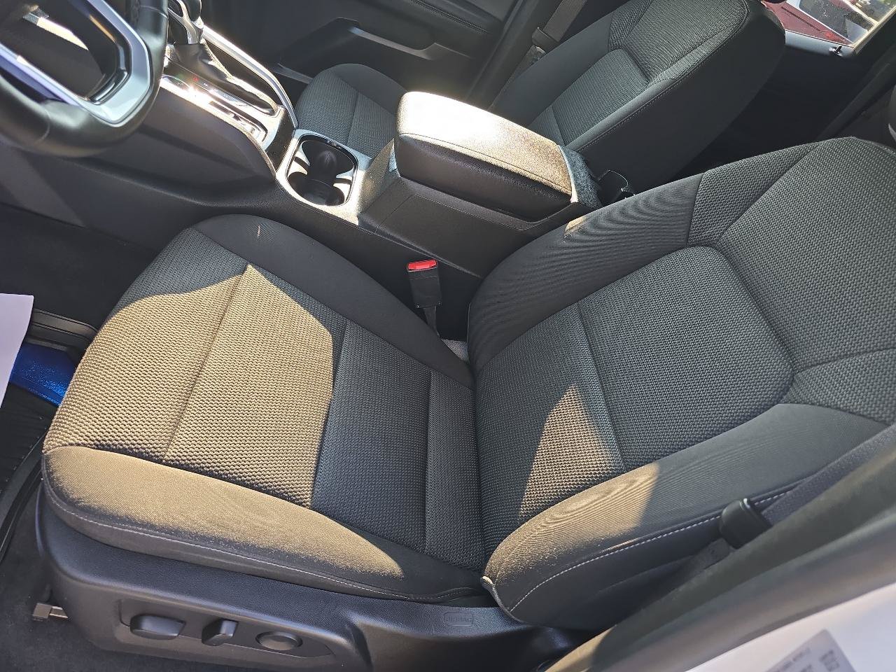 Used 2023 Chevrolet Colorado LT w/ LT Convenience Package II AWD/4WD image 18