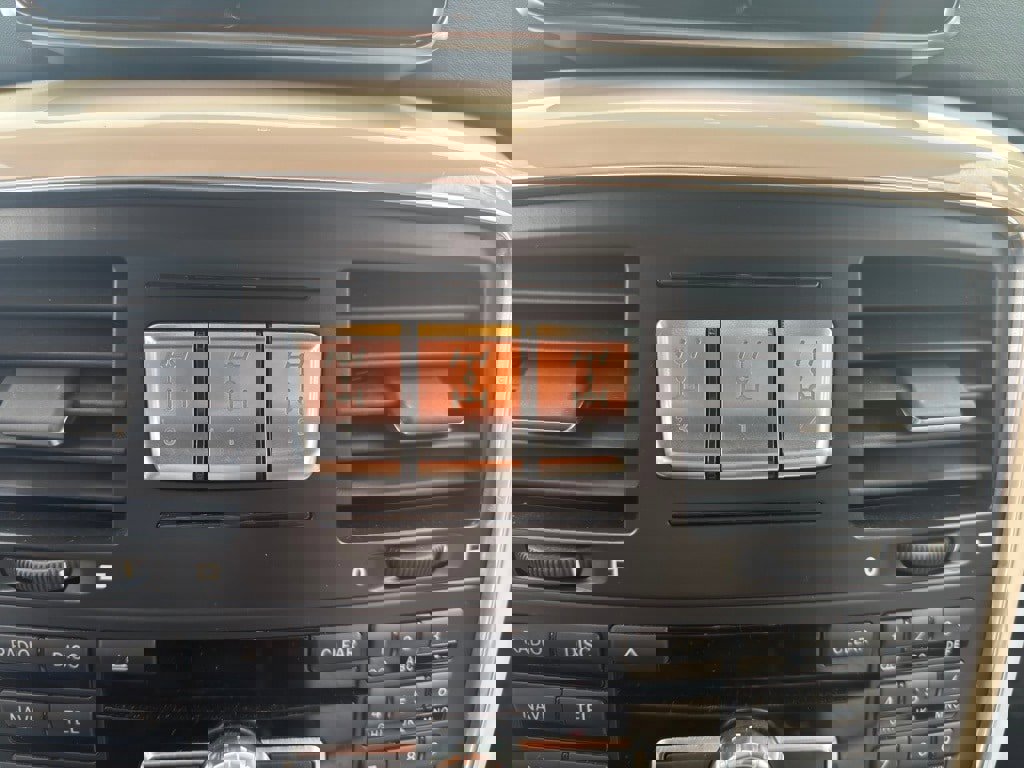 Used 2016 Mercedes-Benz G 63 AMG 4MATIC image 28