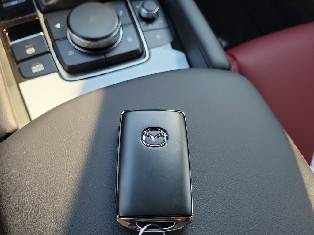 New 2026 MAZDA MAZDA3 Carbon image 31