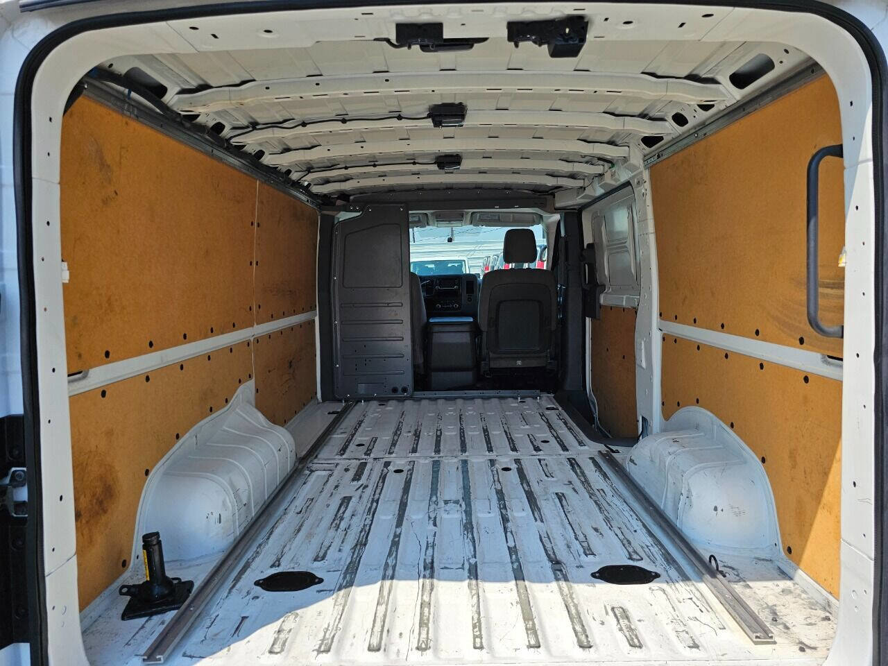 Used 2018 Nissan NV 2500 SV image 11