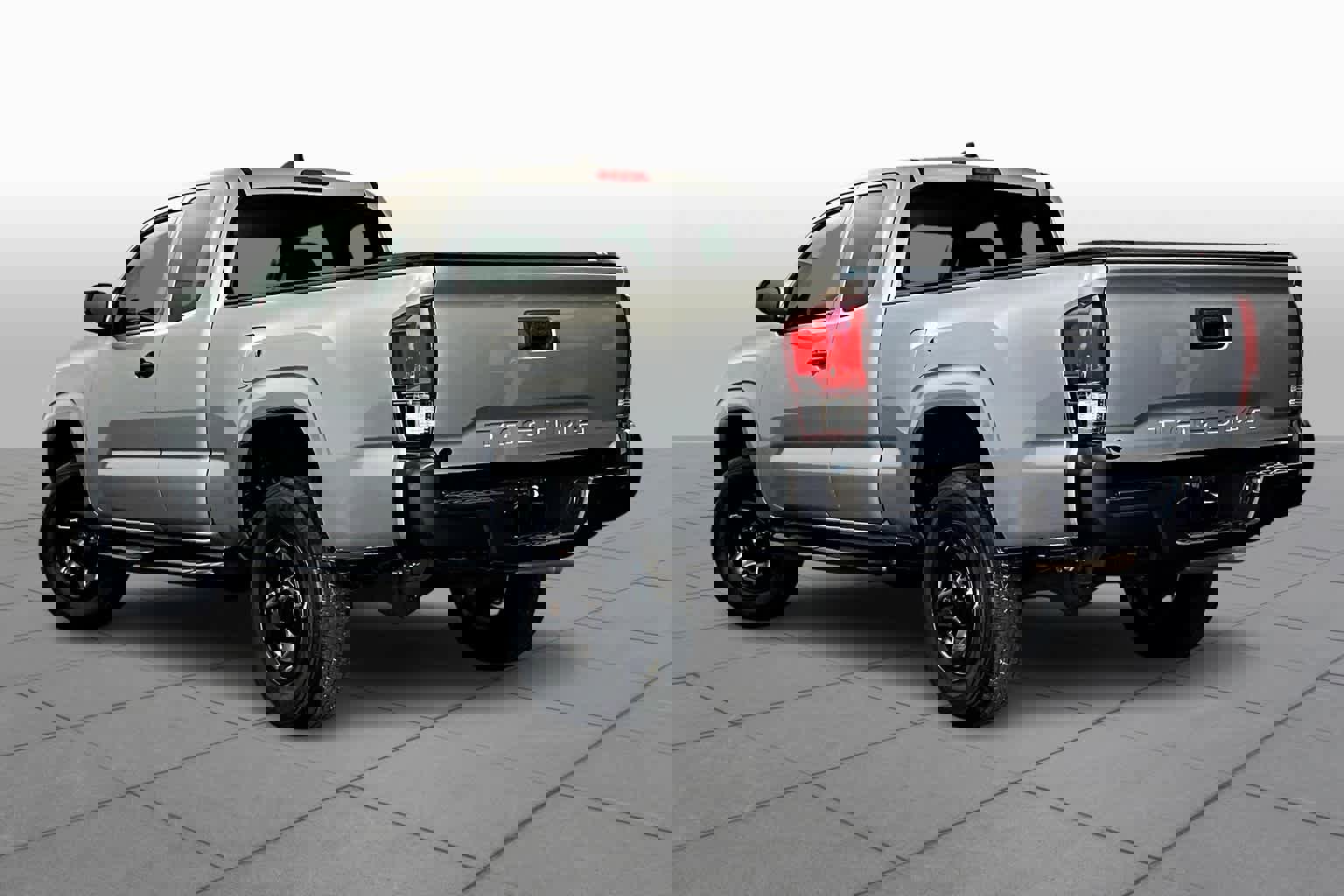 Used 2019 Toyota Tacoma SR image 10