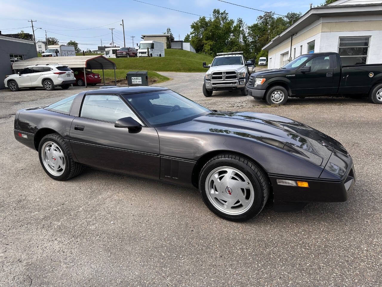 Used 1989 Chevrolet Corvette Coupe RWD image 4