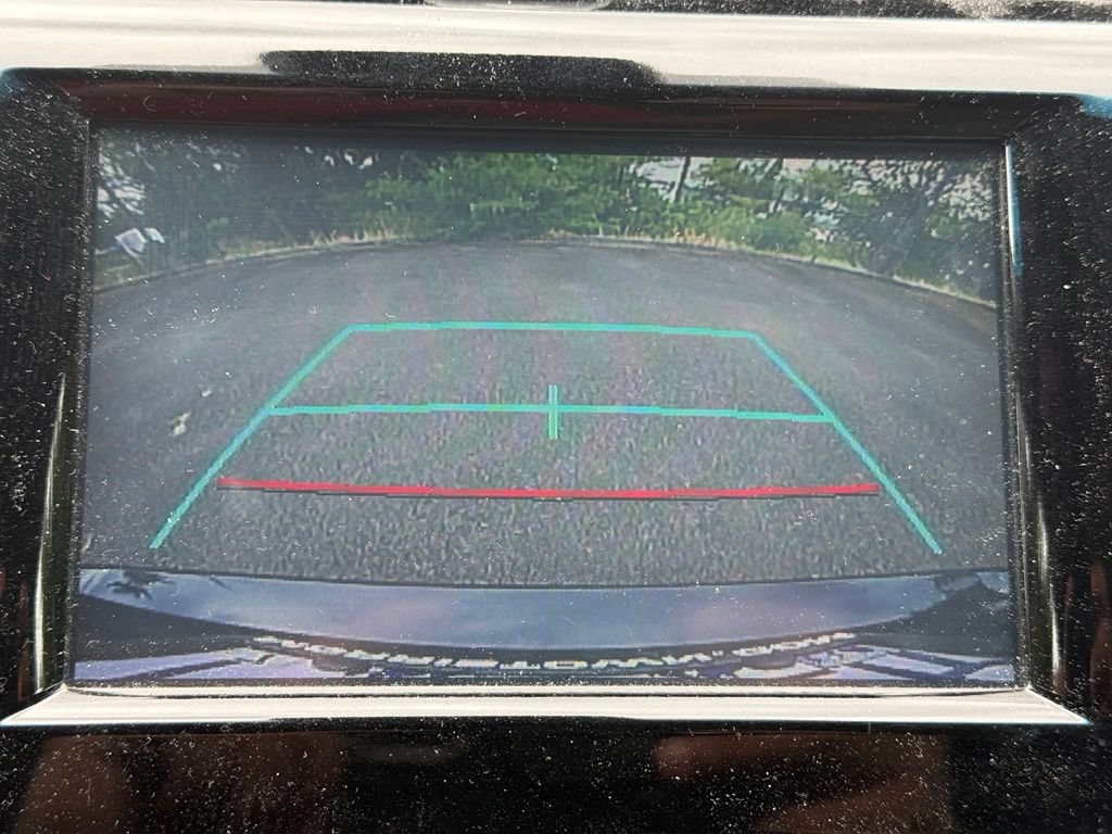 Used 2018 Toyota Camry LE FWD image 11