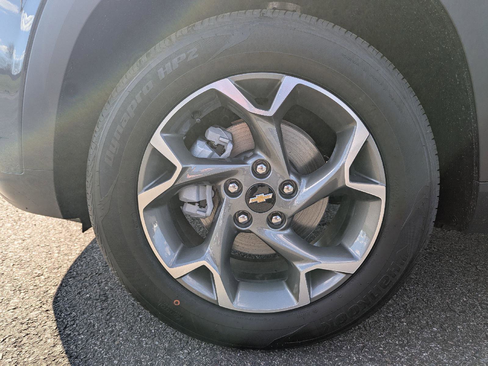 New 2026 Chevrolet Trax LT w/ Sunroof Package image 14