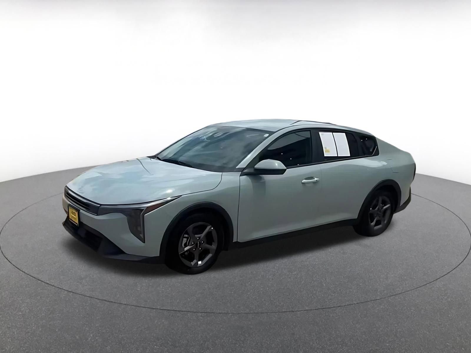 Used 2025 Kia K4 FWD image 8