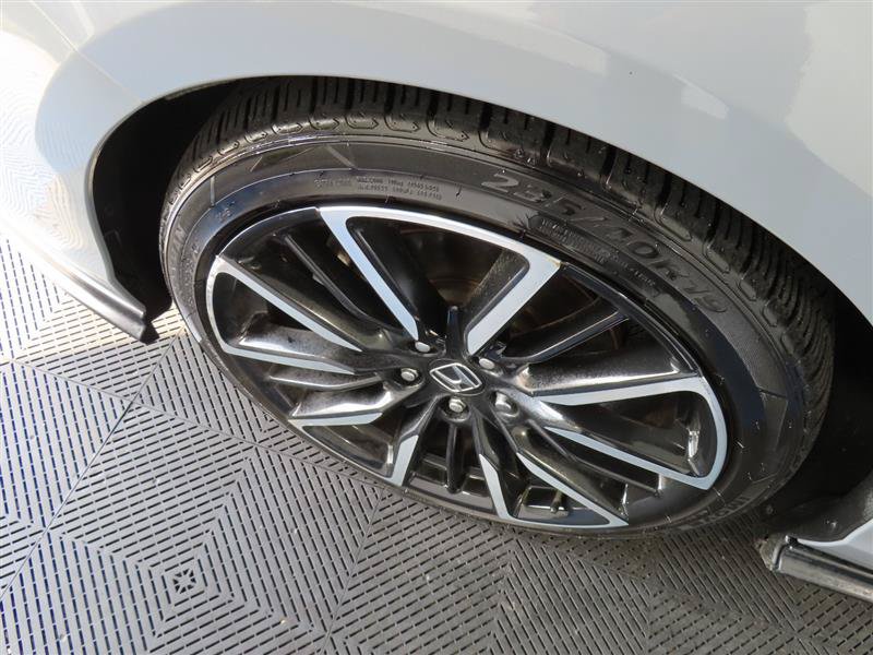 Used 2023 Honda Accord Touring image 6