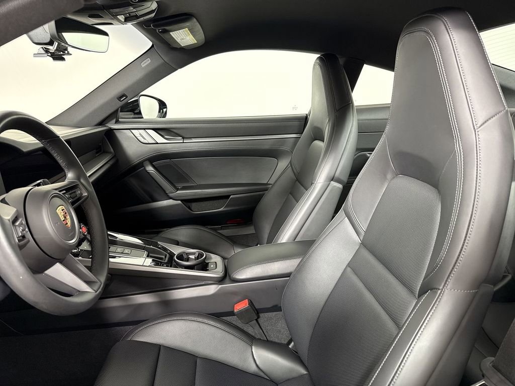Certified 2025 Porsche 911 Carrera image 5