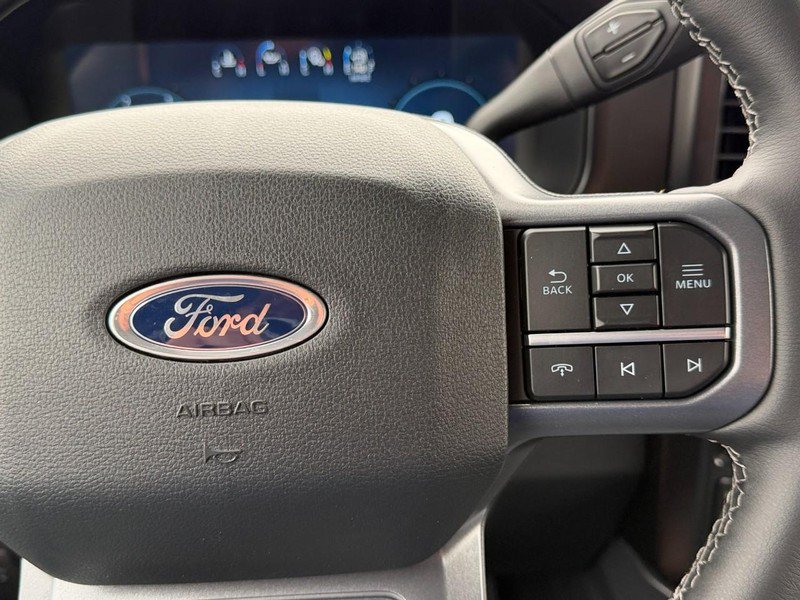 New 2026 Ford F350 Lariat w/ Black Appearance Package AWD/4WD image 25
