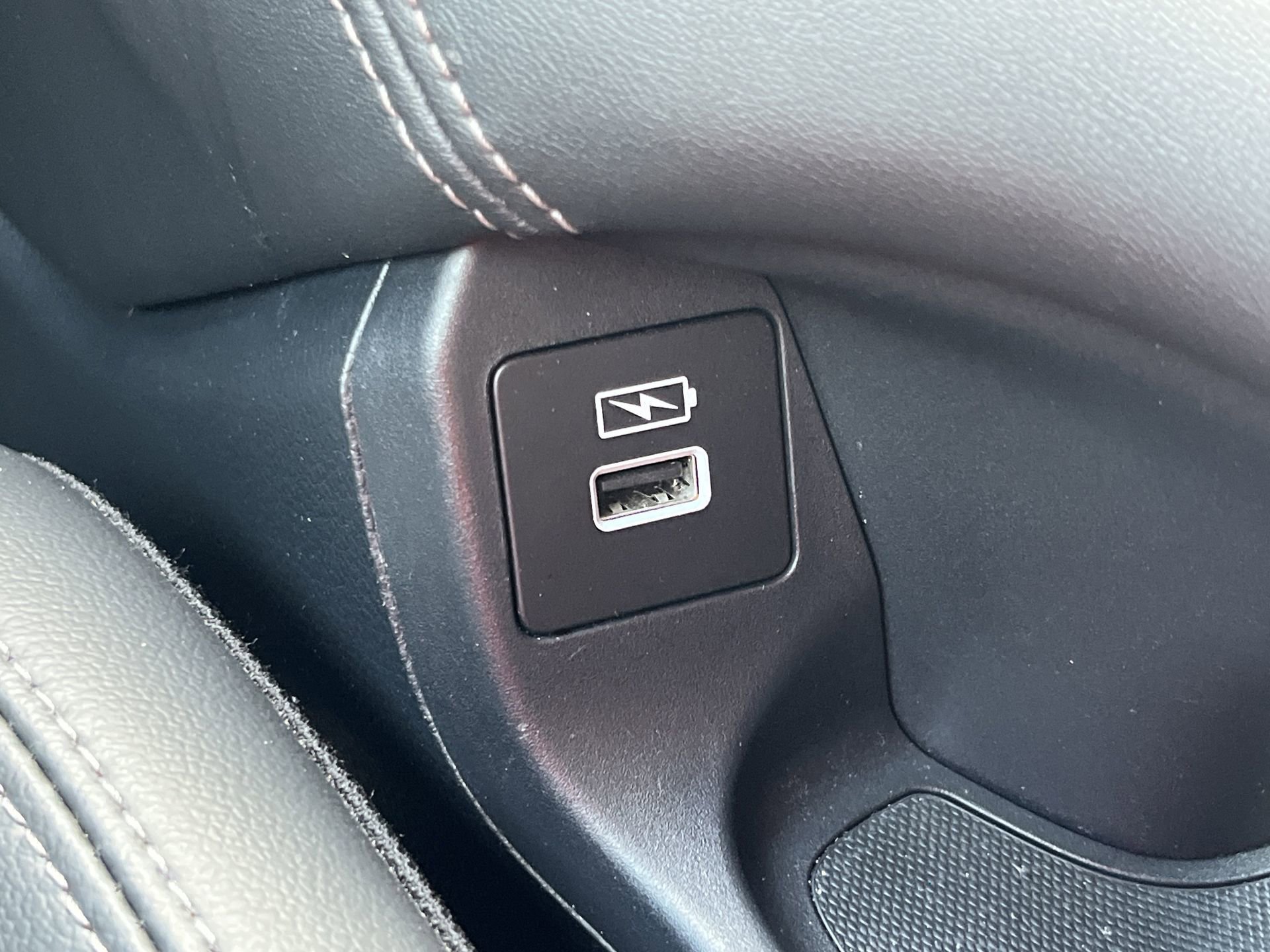 Used 2023 Honda HR-V EX-L image 8