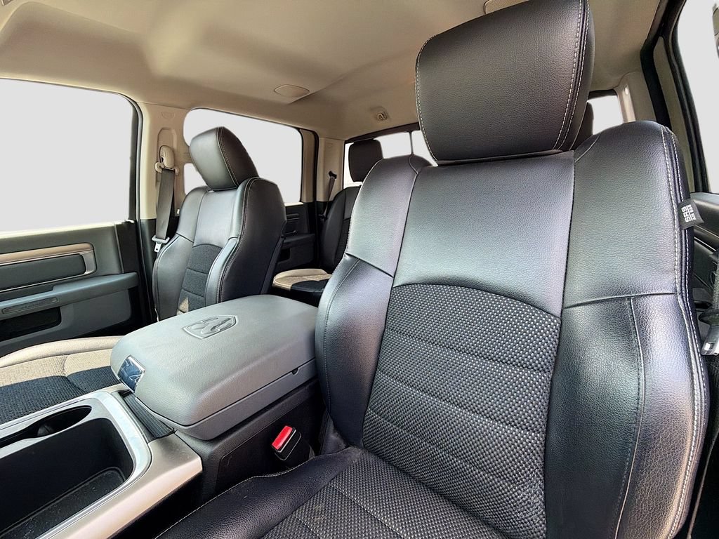 Used 2019 RAM 1500 Warlock AWD/4WD image 12
