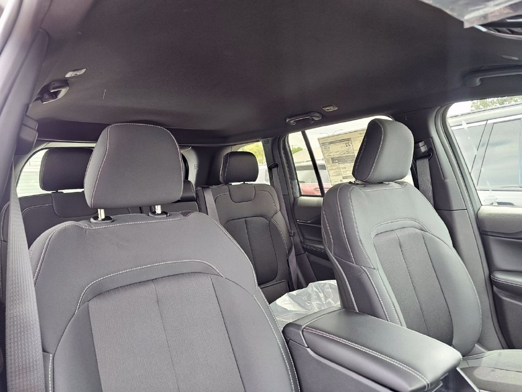 New 2026 Jeep Grand Cherokee Laredo RWD image 24