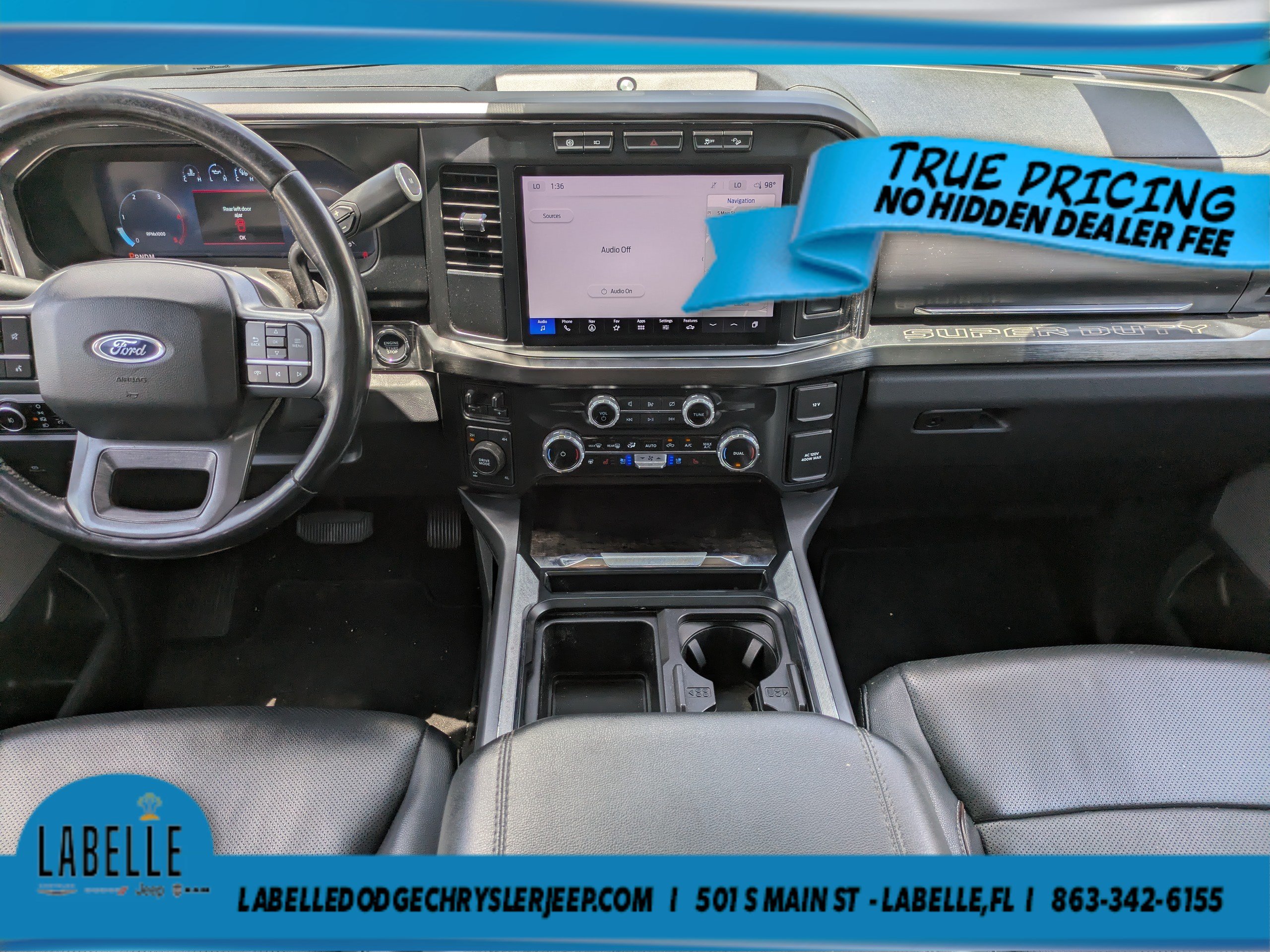 Used 2023 Ford F250 4x4 Crew Cab Super Duty image 14