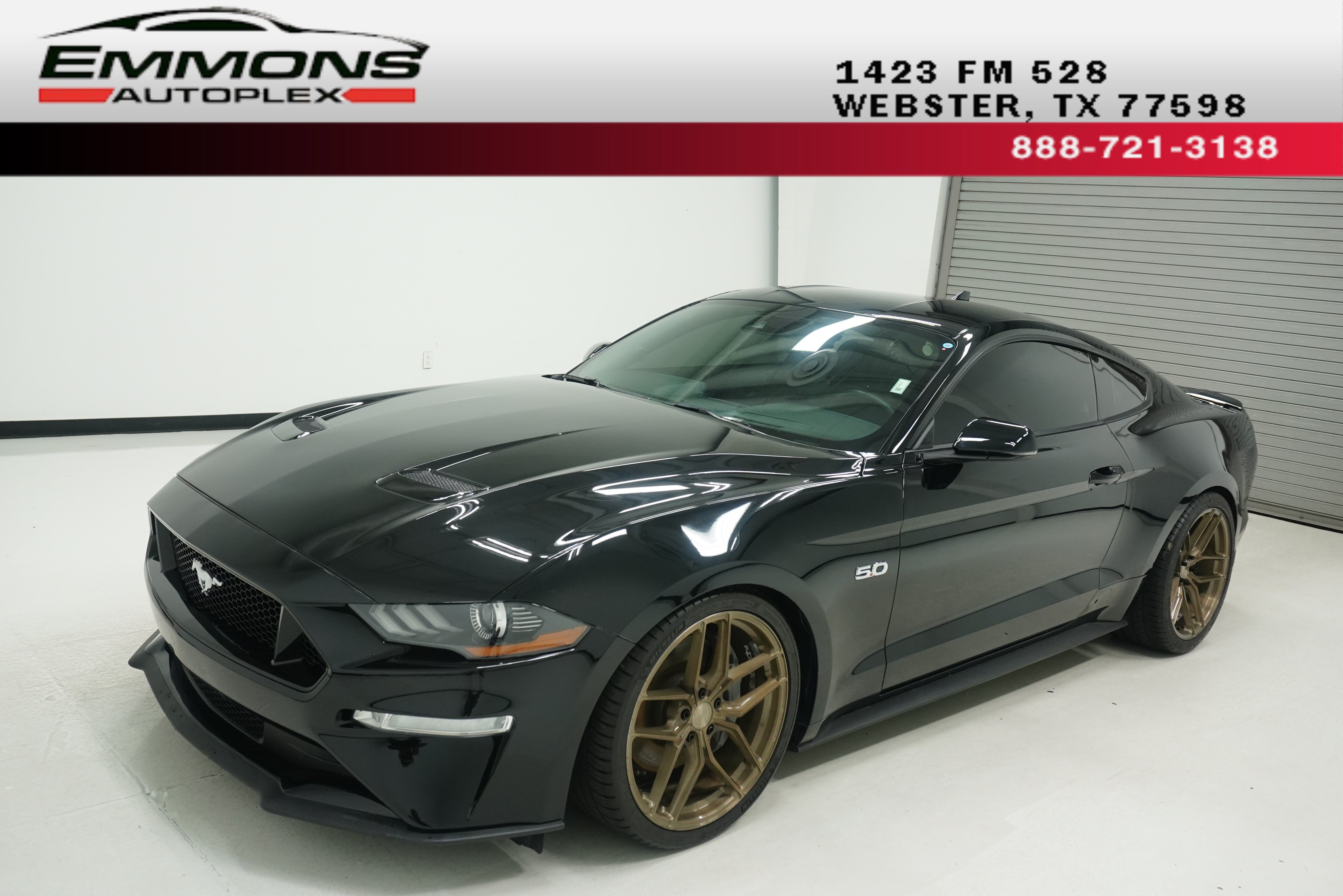 Used 2022 Ford Mustang GT Premium w/ Equipment Group 401A RWD image 1