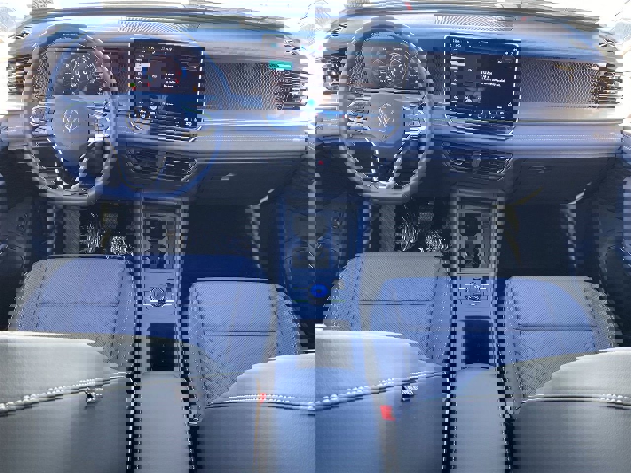 New 2025 Volkswagen Tiguan SE image 11