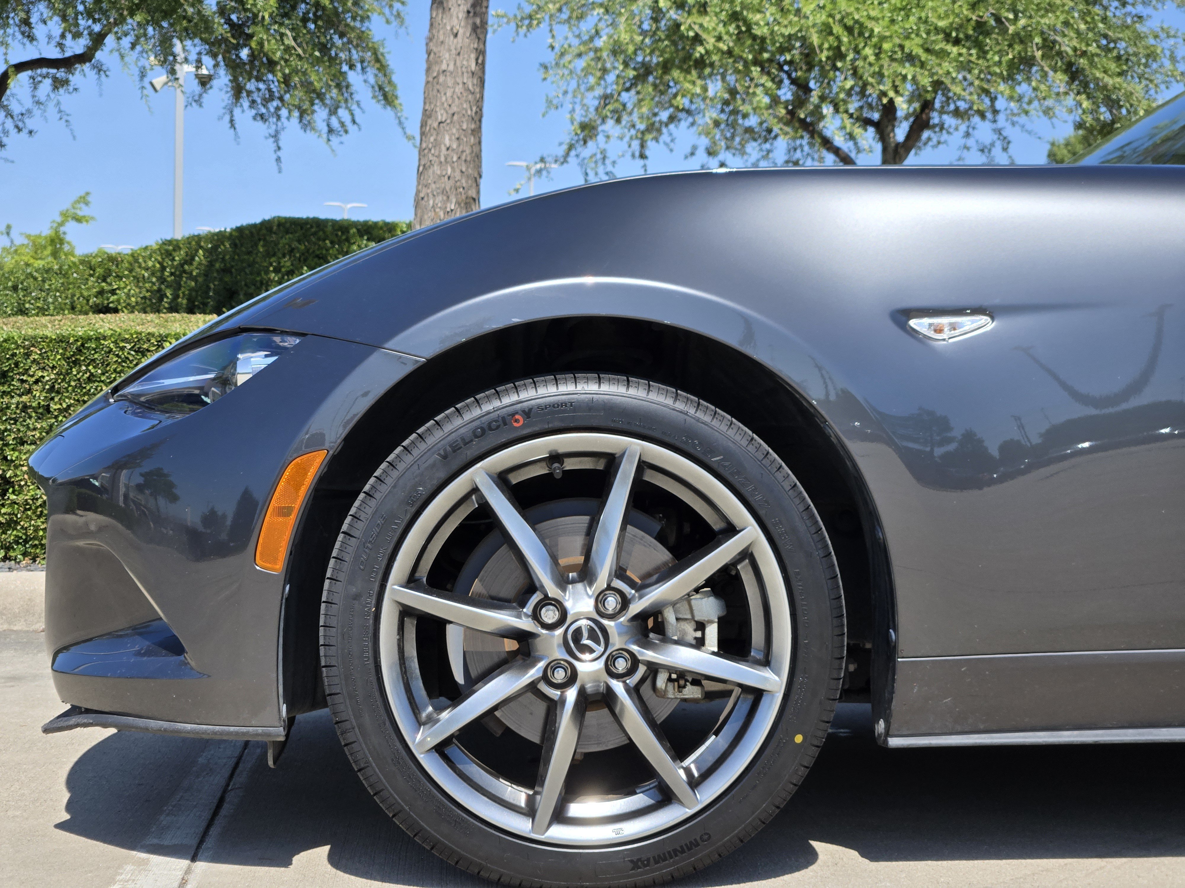 Used 2021 MAZDA MX-5 Miata RF Grand Touring RWD image 14