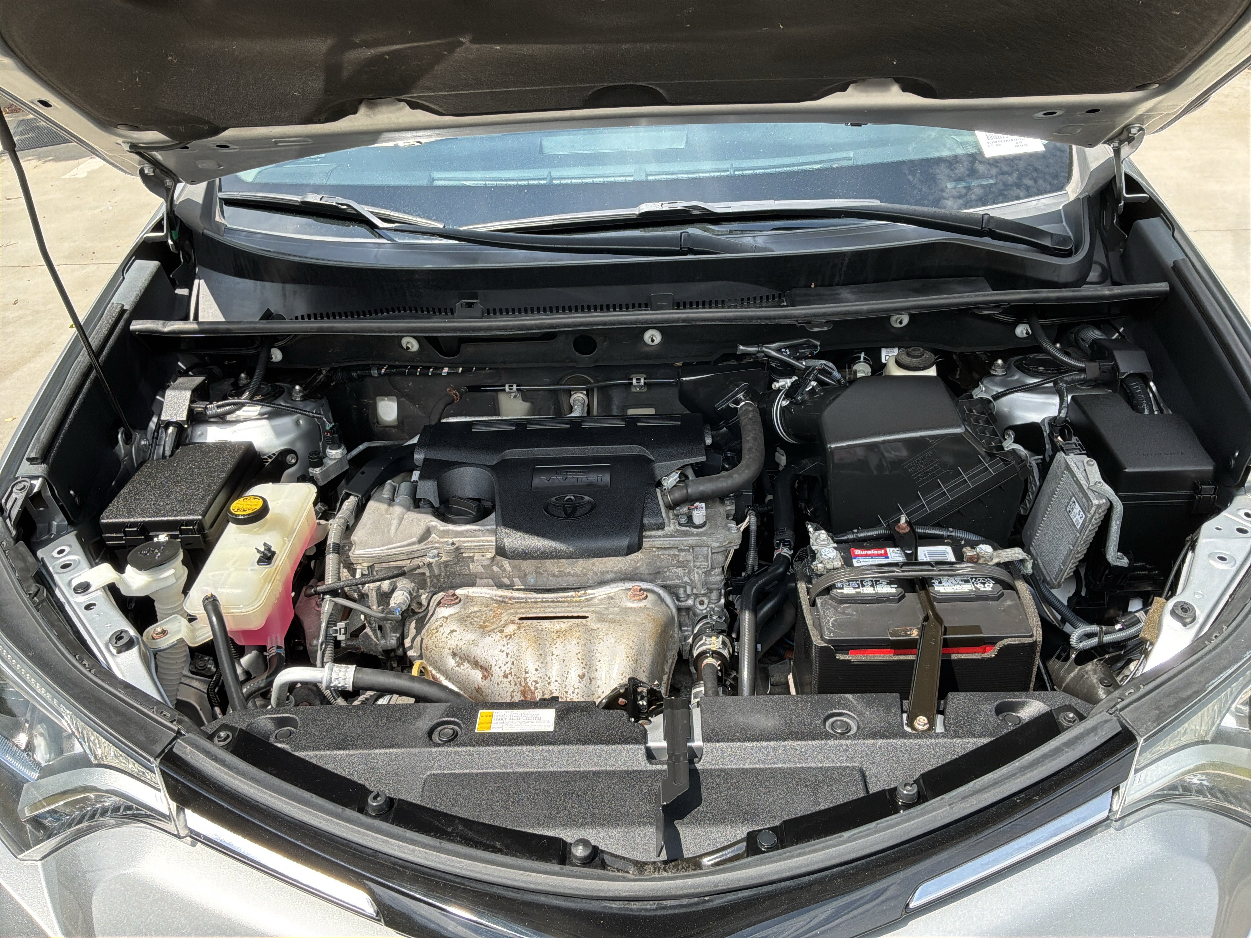 Used 2016 Toyota RAV4 XLE AWD/4WD image 33