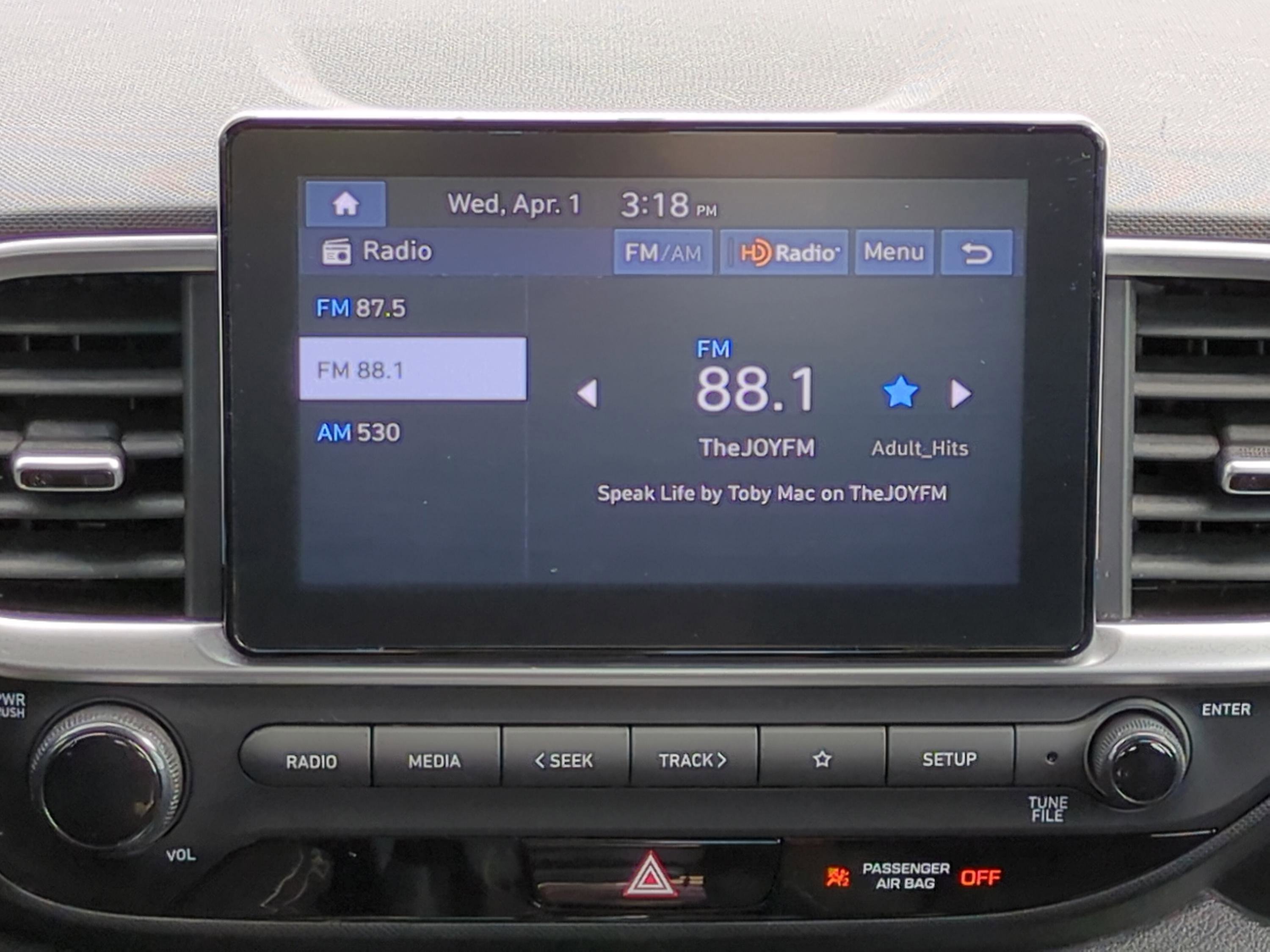 Certified 2023 Hyundai Venue SEL FWD image 17