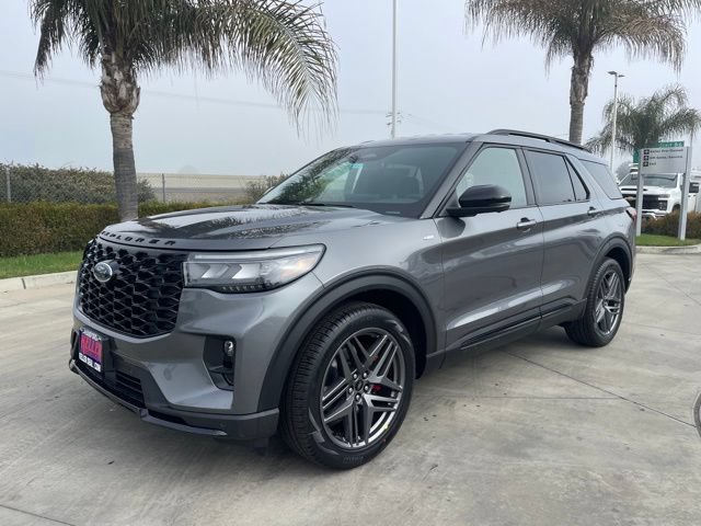 New 2026 Ford Explorer ST-Line w/ ST-Line Street Pack RWD video 1