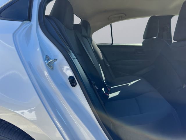Used 2025 Toyota Corolla LE image 19