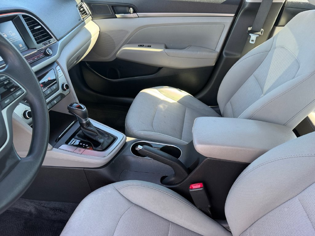 Used 2017 Hyundai Elantra SE FWD image 12