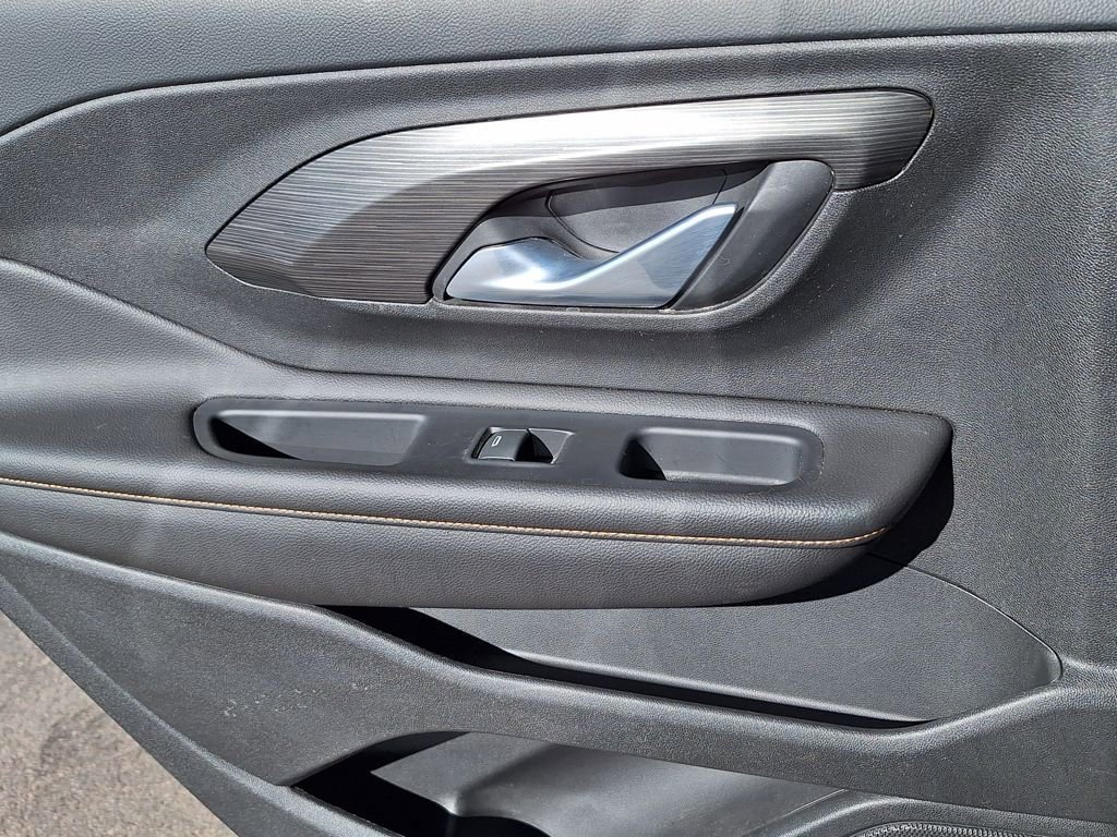 Used 2019 GMC Terrain SLT w/ Preferred Package image 14