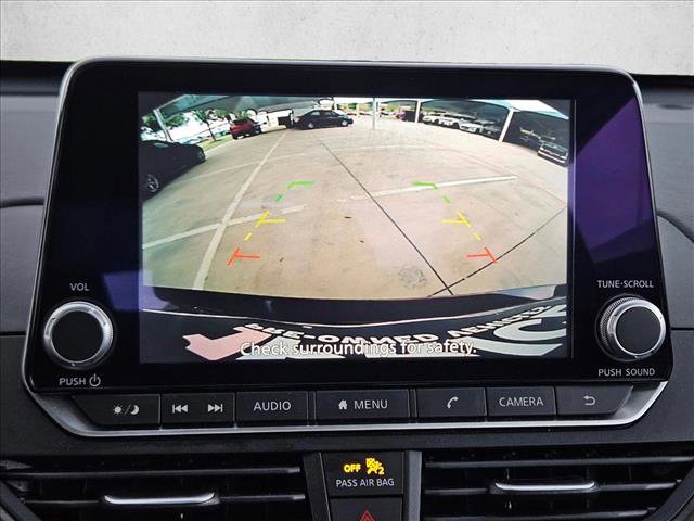 Used 2025 Nissan Altima 2.5 SV image 12