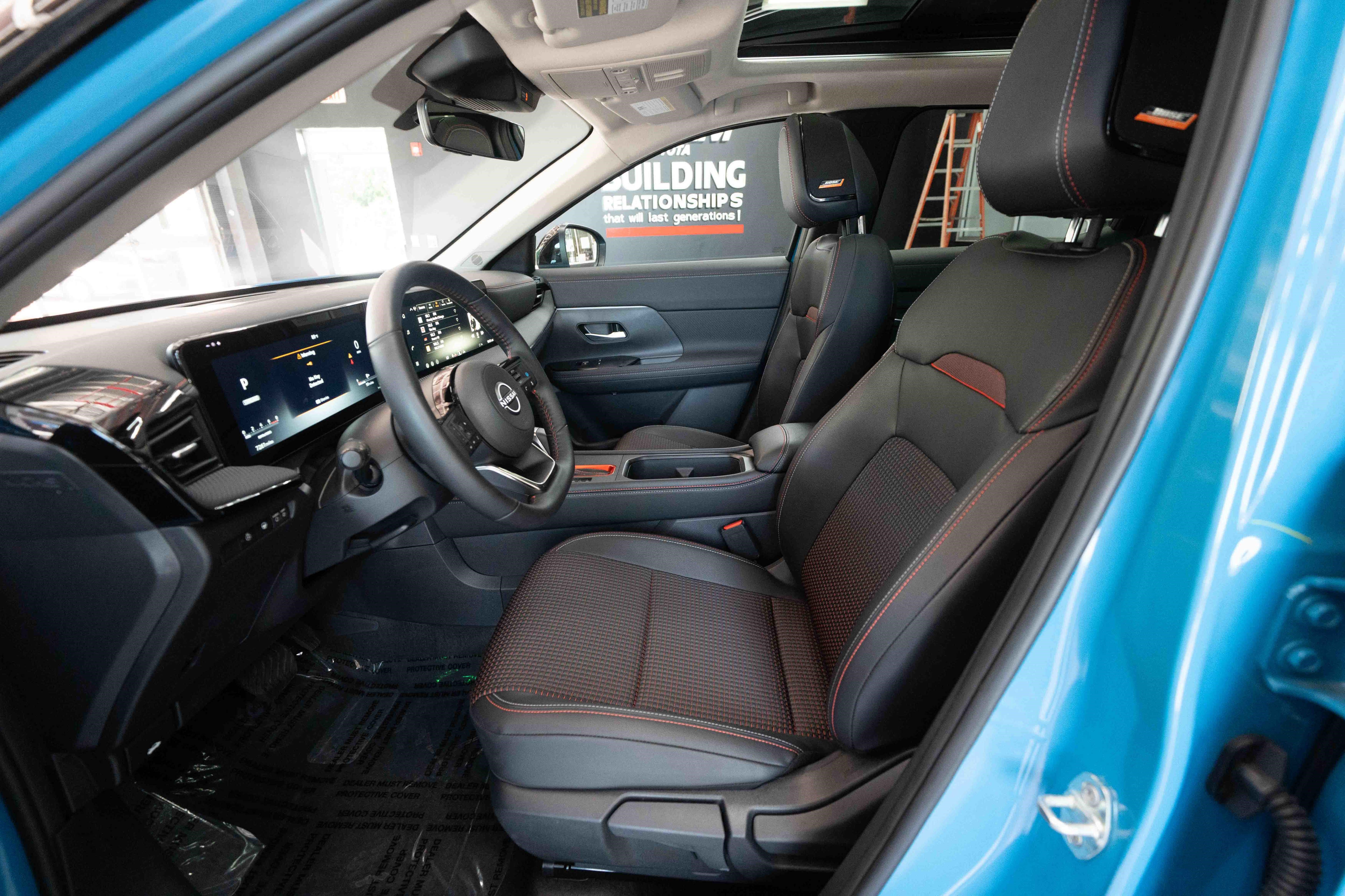 Used 2026 Nissan Kicks SR w/ SR Premium Package AWD/4WD image 9