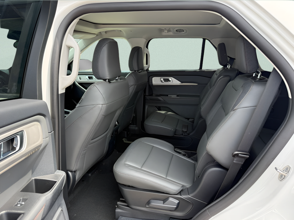New 2026 Ford Explorer Active w/ Active Comfort Package AWD/4WD image 5