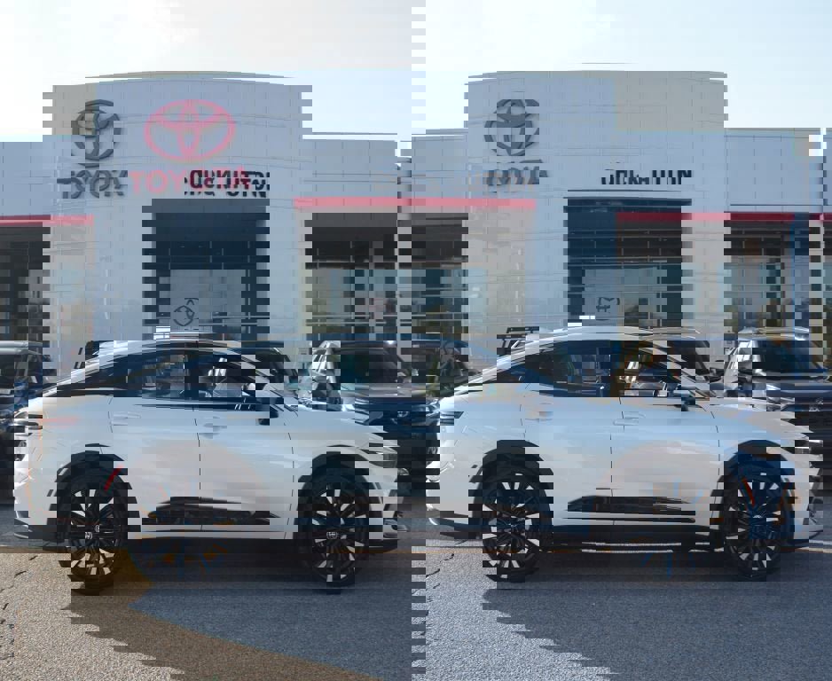 Used 2024 Toyota Crown Platinum