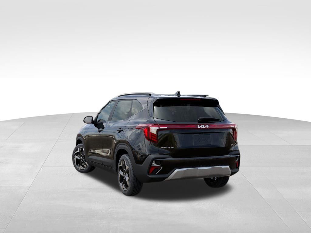 New 2026 Kia Seltos S image 4