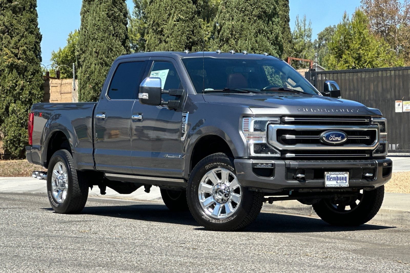 Used 2022 Ford F350 Platinum AWD/4WD image 2