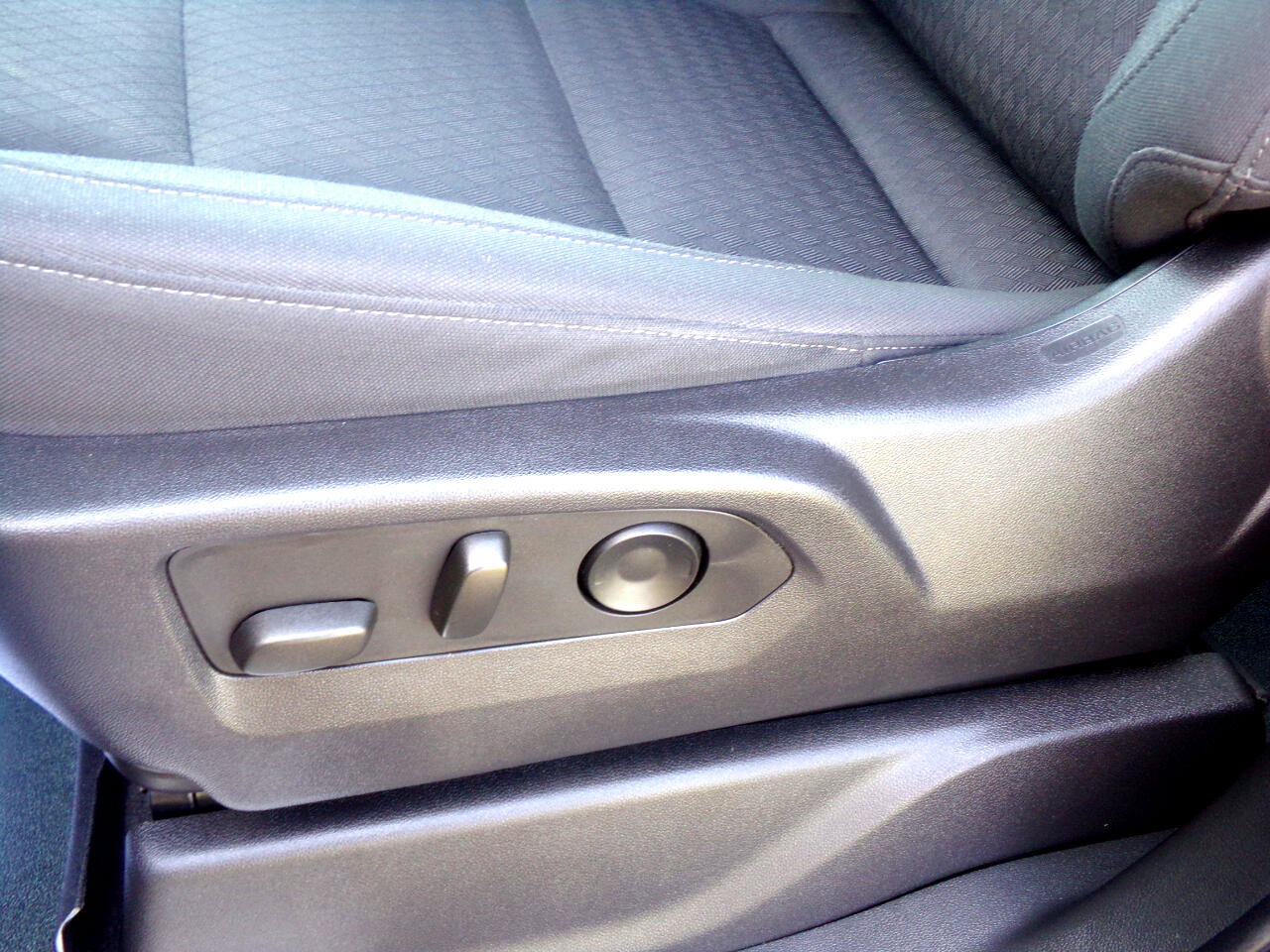 Used 2023 GMC Sierra 1500 Elevation image 17