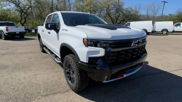 New 2026 Chevrolet Silverado 1500 ZR2 image 4