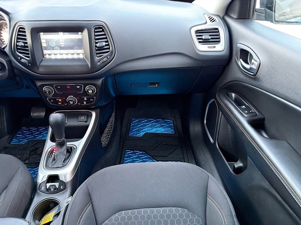 Used 2019 Jeep Compass Sport image 21