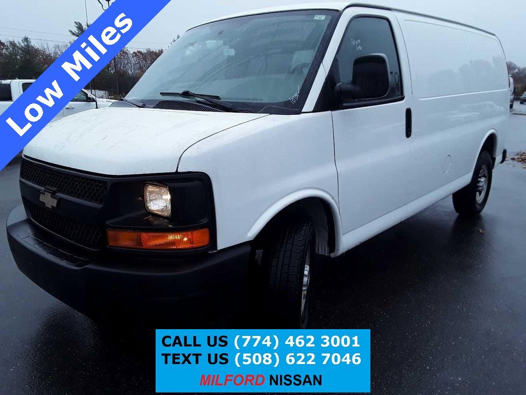 Used 2017 Chevrolet Express 2500 image 1
