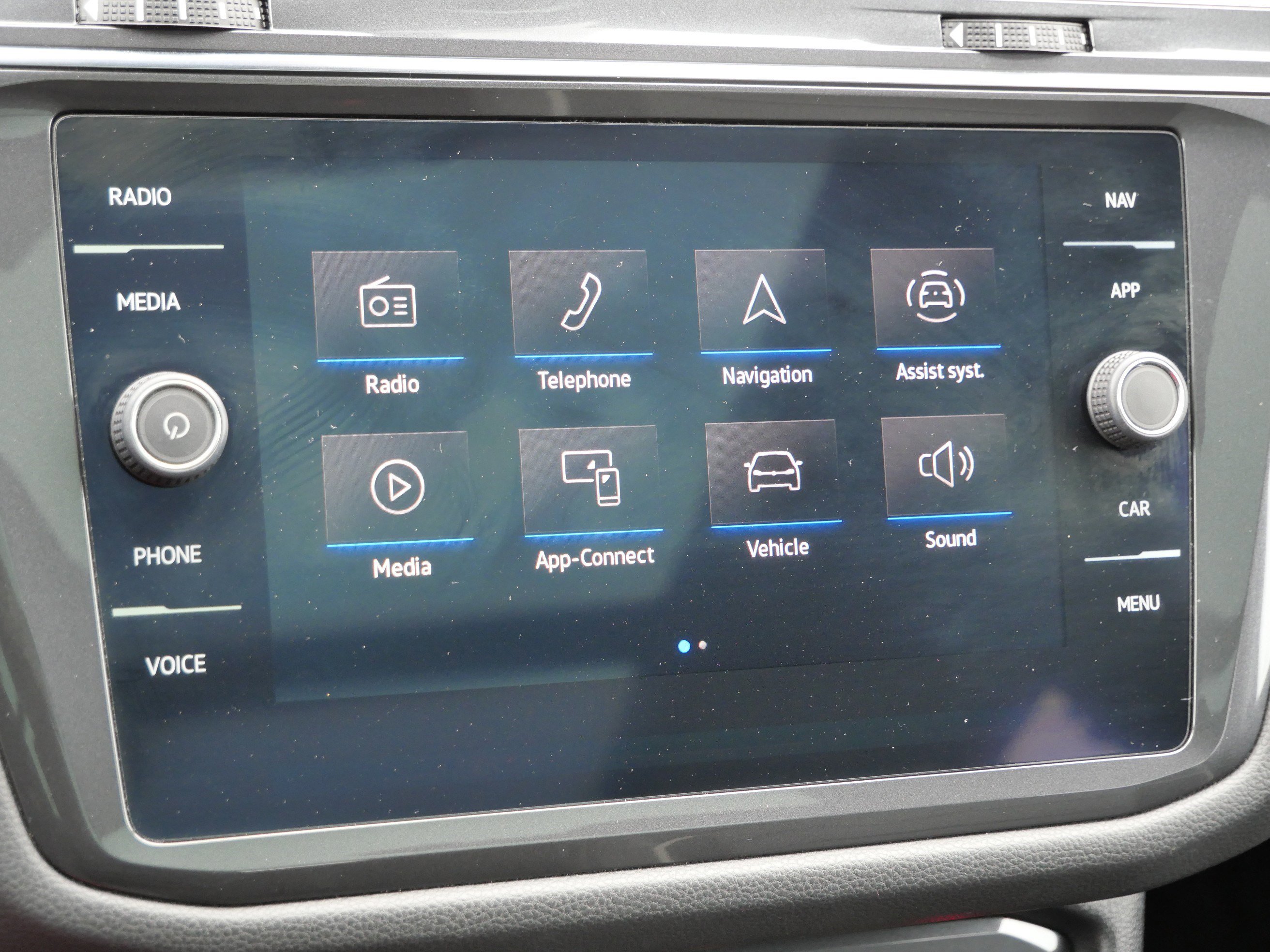 Certified 2022 Volkswagen Tiguan SEL R-Line image 23