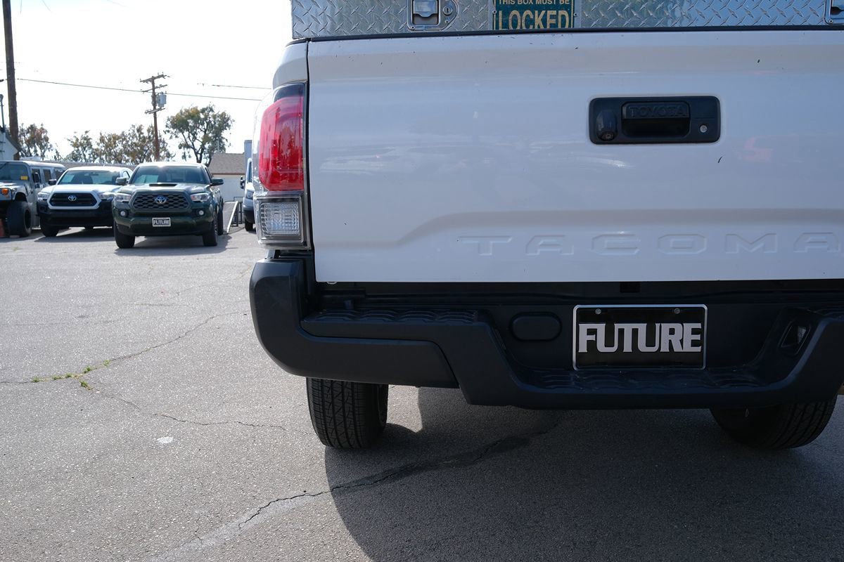 Used 2017 Toyota Tacoma SR RWD image 34