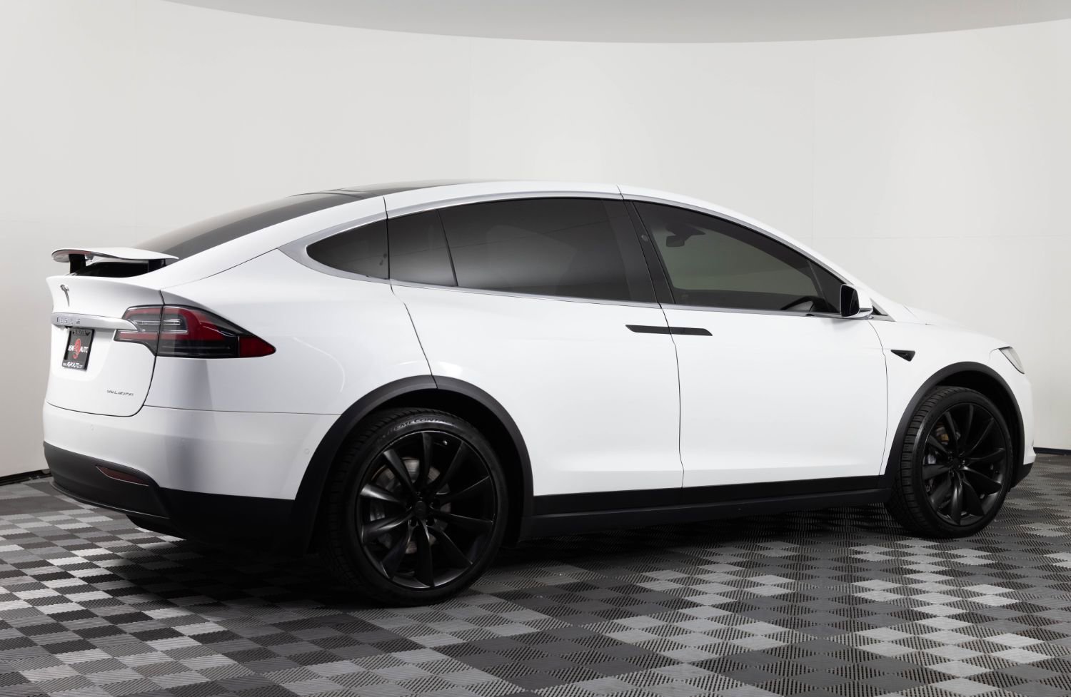Used 2020 Tesla Model X Long Range image 8