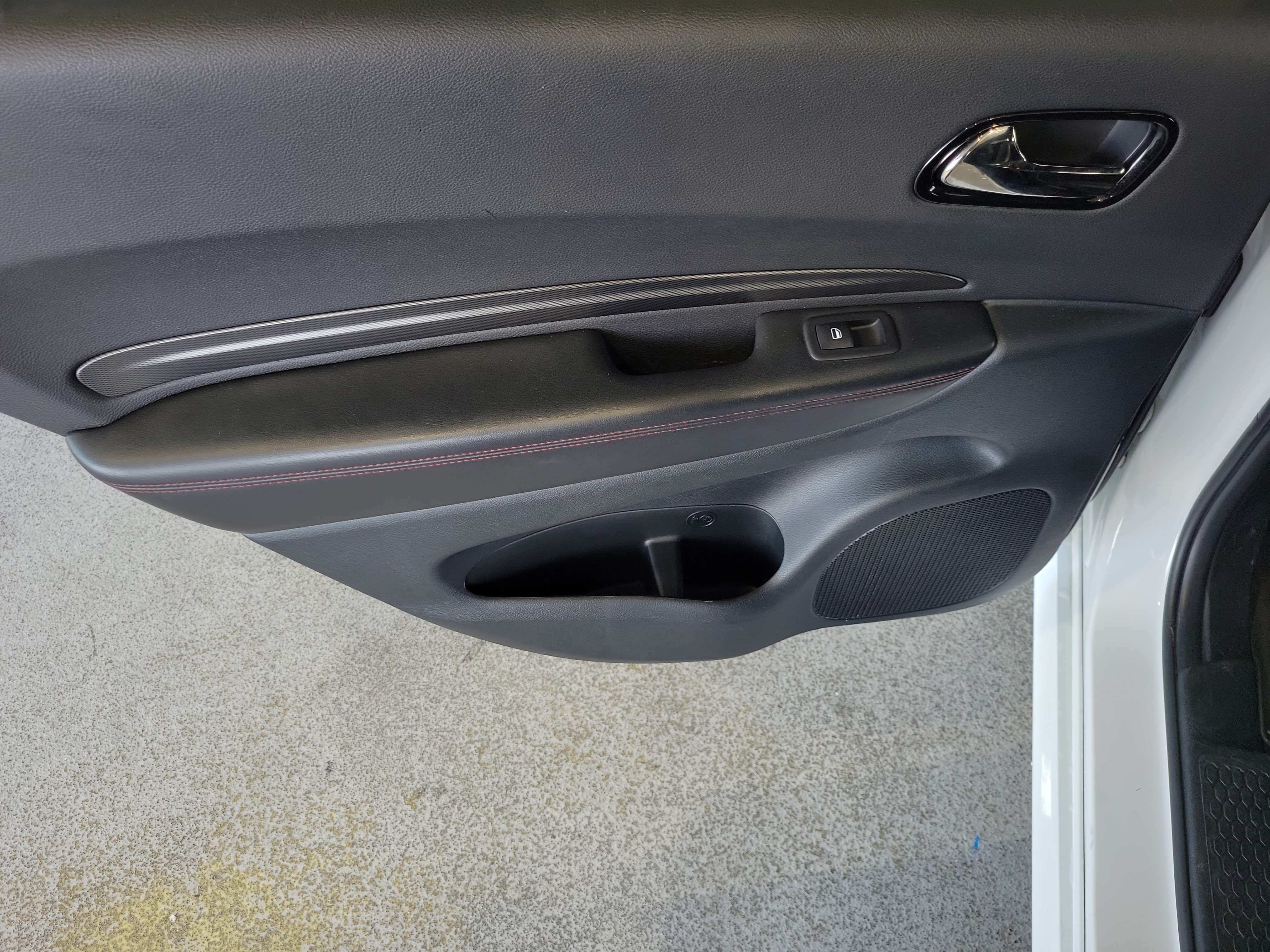 Used 2022 Dodge Durango R/T RWD image 11