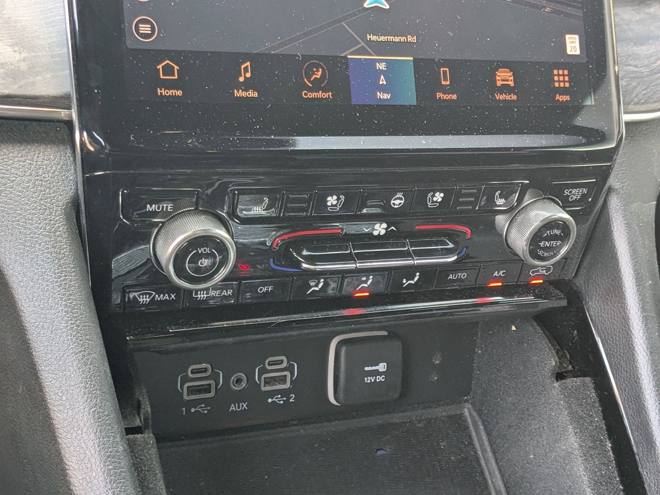 Used 2022 Jeep Grand Cherokee L Overland w/ Advanced Protech Group III image 18