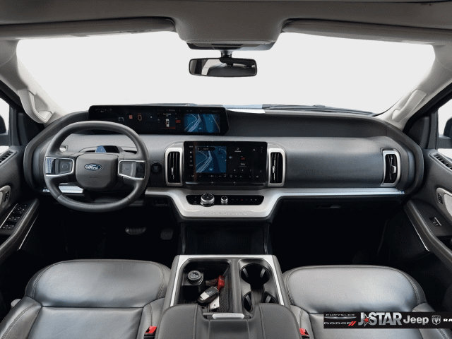 Used 2025 Ford Expedition Active RWD image 9